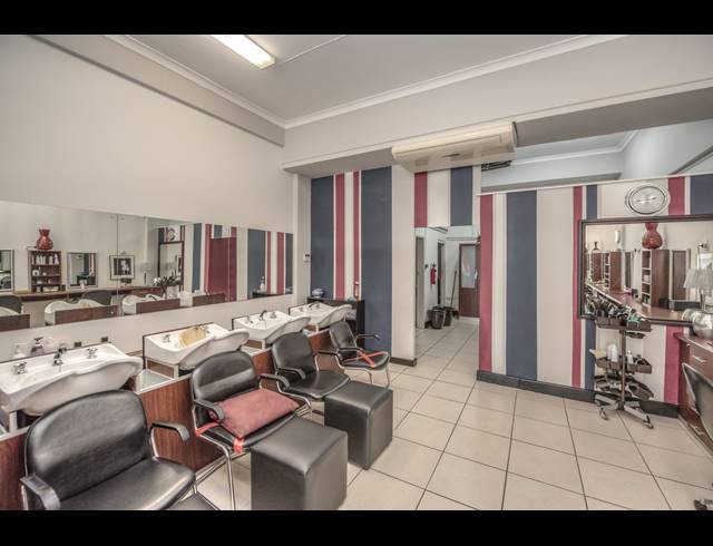 867M² BUSINESS FOR SALE IN MOUNT CROIX